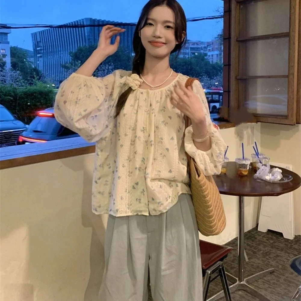 Camicetta a maniche lunghe pieghettata alla moda Ins Camicia a fiori dolci Top Camicetta floreale in pizzo casual allentata Streetwear