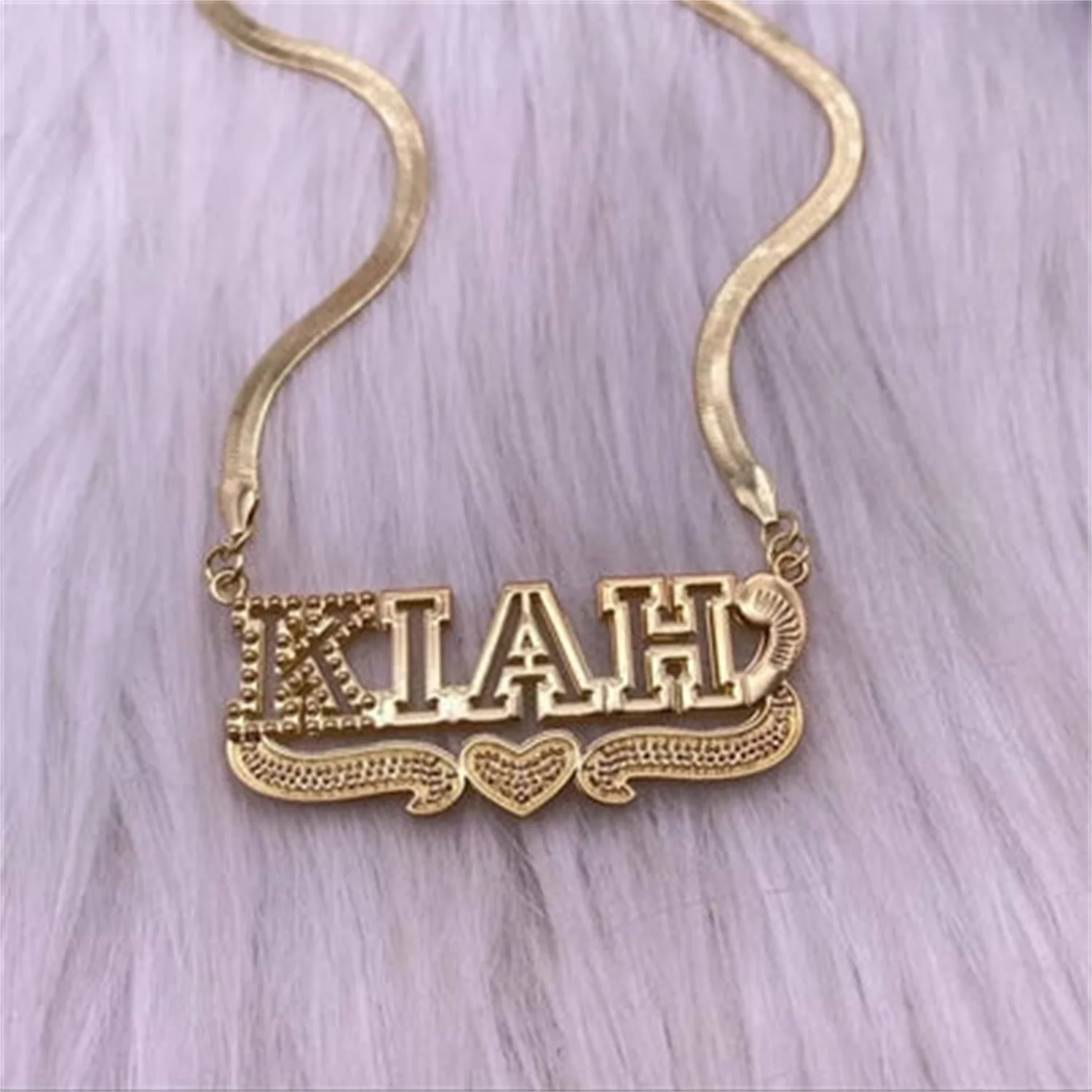 Imagem -03 - Personalizado 18k Banhado a Ouro Nome Colar Presente para a Jóia Feminina Dupla Camada Oco Fonte Coração Placa de Identificação Cobra Corrente Personalizado