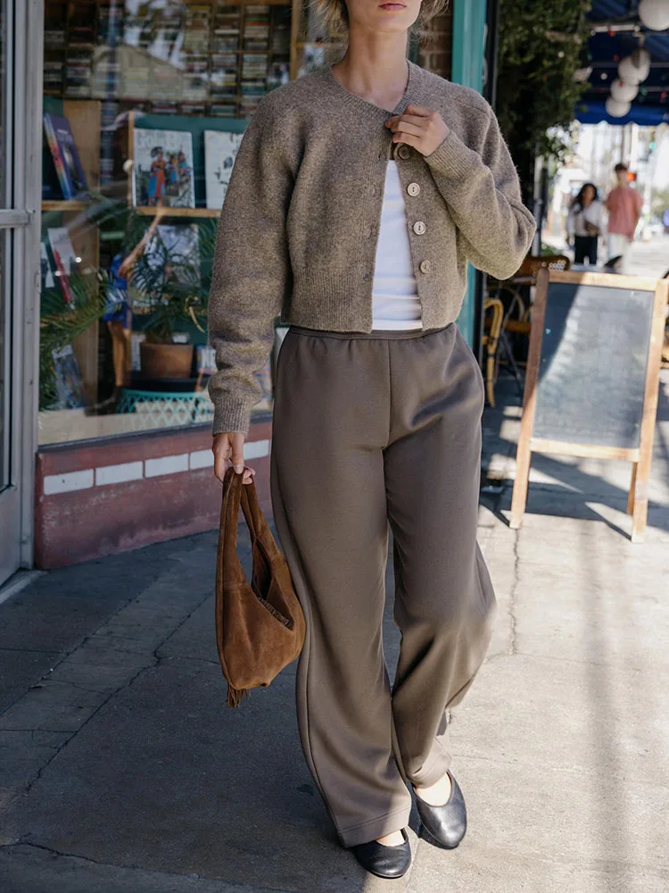 

Sweet Faionable ort Knitted Jaet with Buttons round Ne Long Sve New Arrival Women's Clothing Autumn 2025