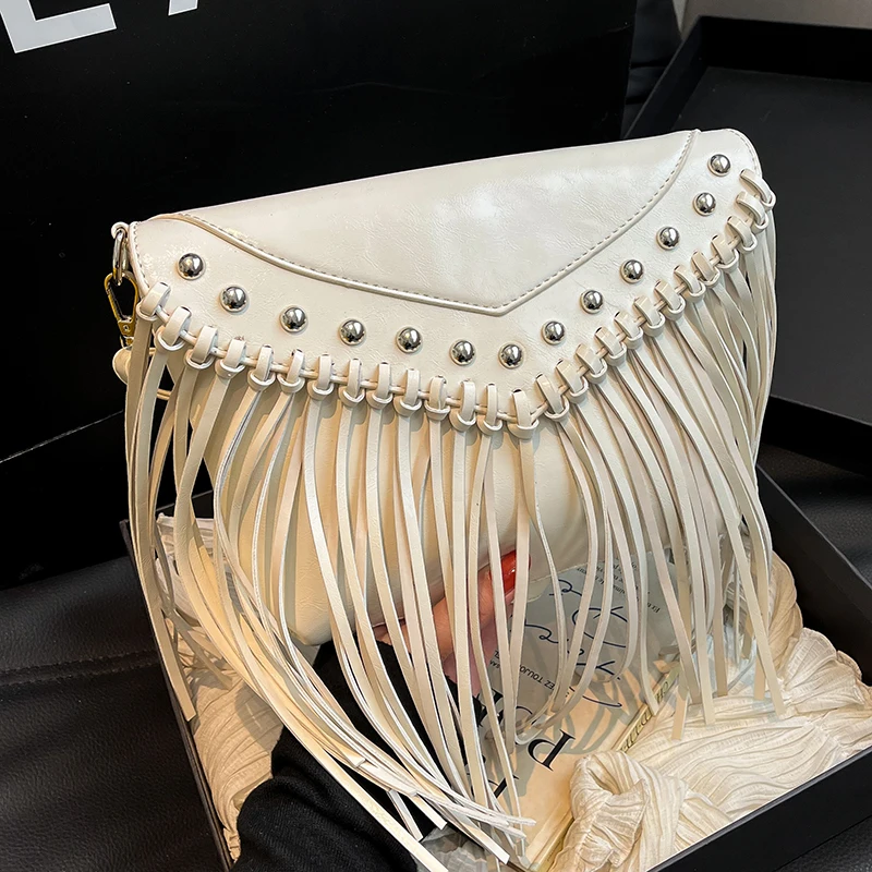 

Fashion Women PU Leather Shoulder Bag High Quality Ladies Small Crossbody Bags for Women Casual New Female Tassel Messenger Bag