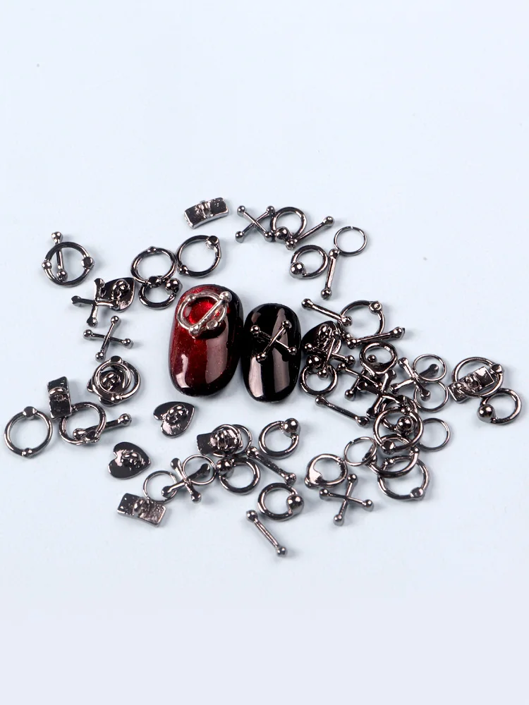 50PCS Mixed Alloy Retro Circle Nails Art Charms 3D Punk Black Metal Parts Nail Decoration Manicure Accessoires