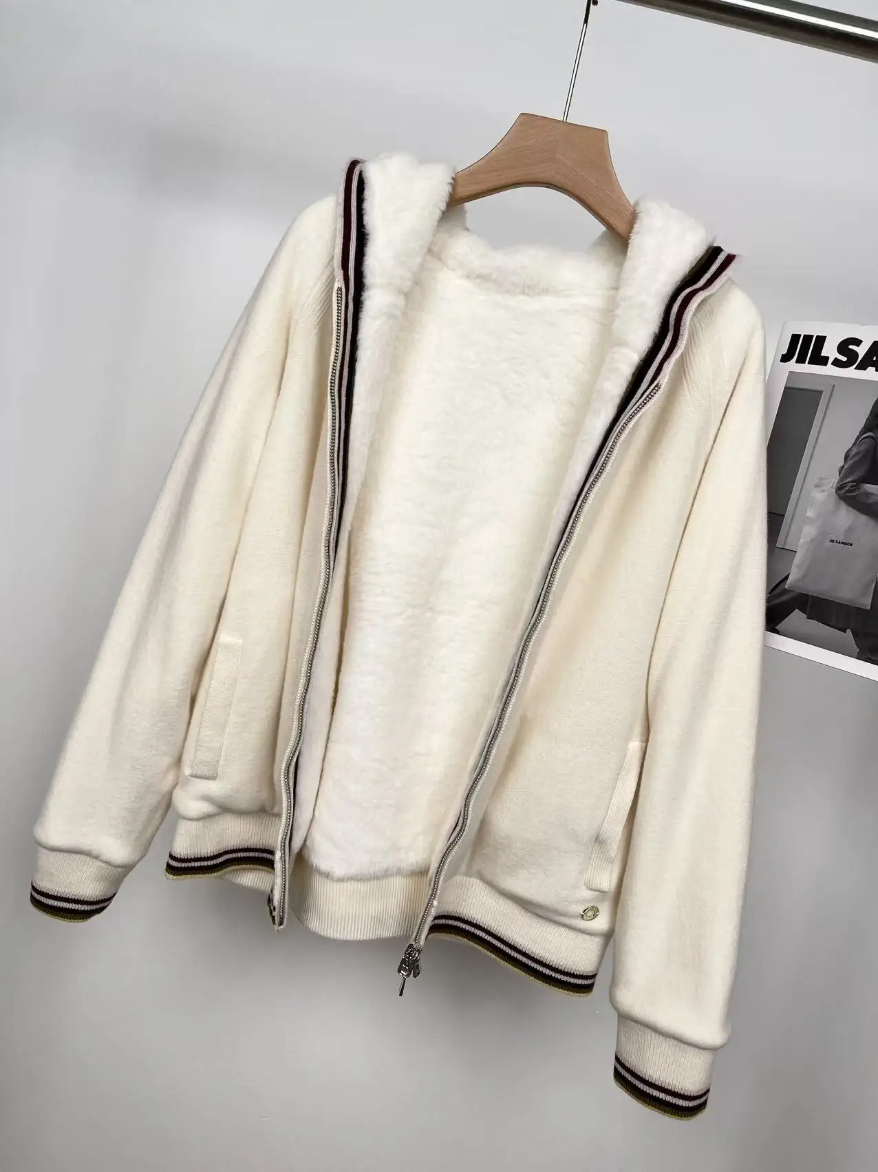 

Новинка 2025 года, зимняя повседневная куртка из чистого кашемира с капюшоном, женский кардиган, свитер на флисовой подкладке