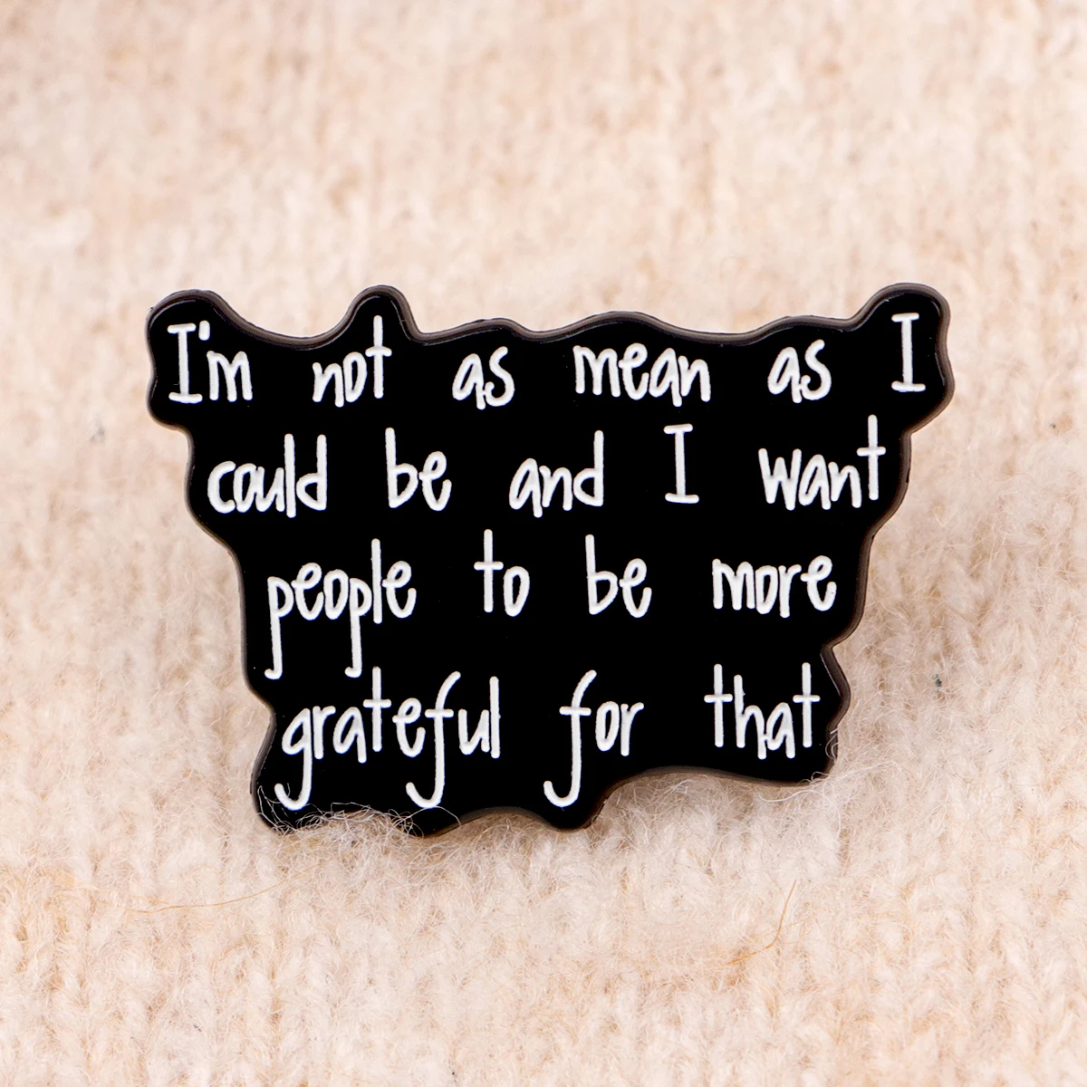 مضحك يقتبس المينا دبوس عبارة "لا تتخلى" بروش شارة بدبوس معدني على ظهره الملابس والاكسسوارات مجوهرات الأزياء هدايا الاطفال