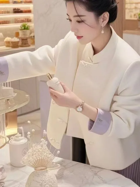 

Ele White Women's Jaet Chinese Sle Button Design Small Fraance Sle Spring Autumn New Faion High Quali Outerwear