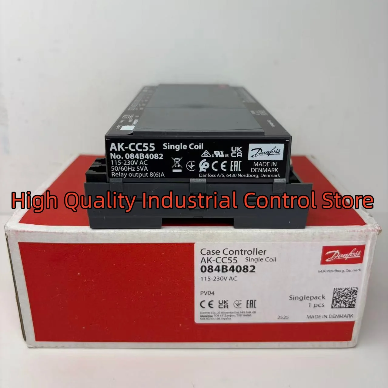 

New AK-CC55 084B4082 controller Module in box
