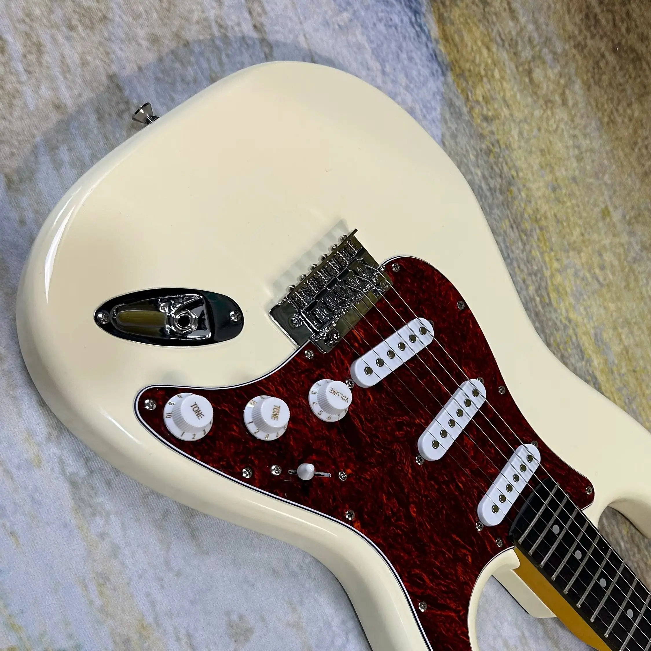 GST Cream White Electric Guitar Red Tortoise Shell Pickguard Mahogany Body