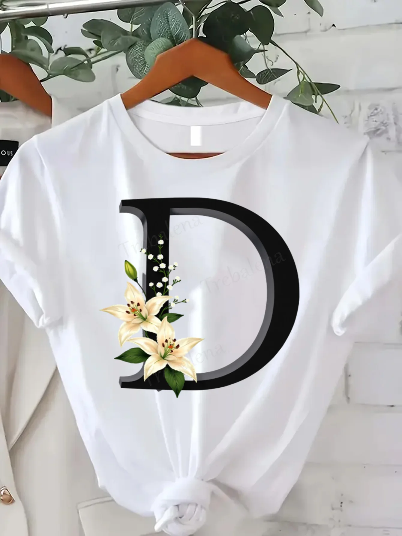 

Comfortable Women's Print T-shirt Floral Letter D Print Women's T-Shirt | Casual Summer Top for Everyday Wear