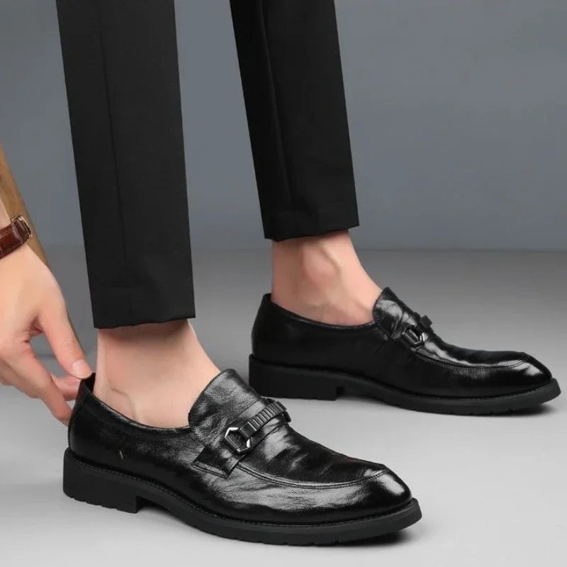 

Черный офис с круглым носком, яркий верх, социальная обувь, мужской костюм, дешевая жидкость, повседневная деловая роскошная дизайнерская мужская официальная обувь