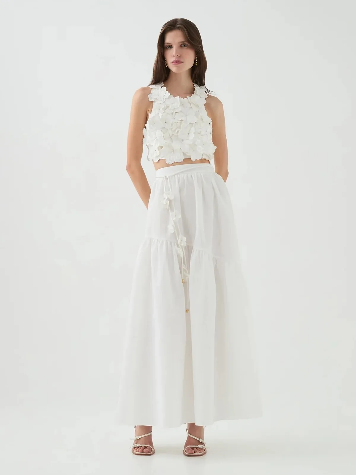 

2025 New Women White Party Set 3D Flower Embroidery Vest Tops + High Waist A-Line Loose Long Skirt Elegant Ladies Suits