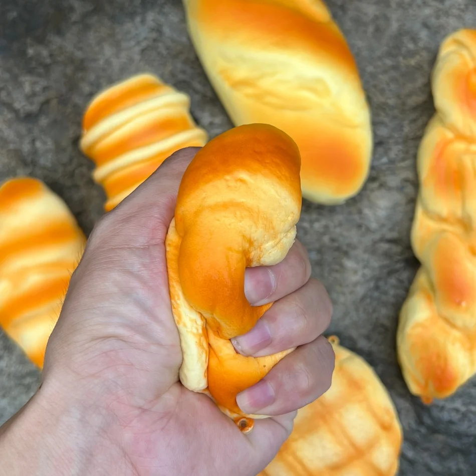 Squishy Food Creative Simulation Bread Toast Donuts Slow Rising Squeeze Stress Relief Toys Spoof Tease People Desktop Decoration