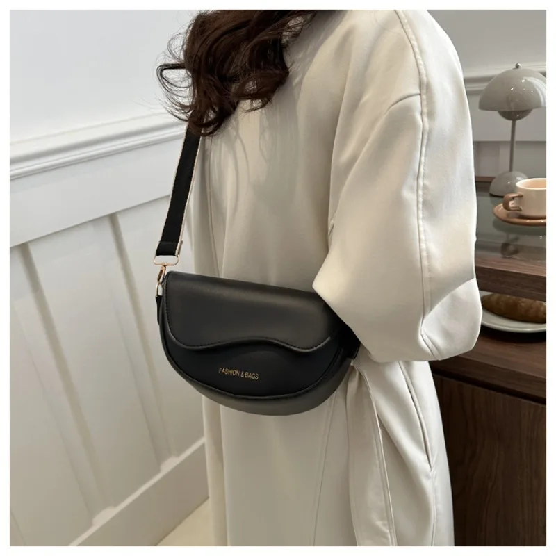 Textured Crossbody Bag Women New Popular Retro Messenger Fashion Female Shoulder Bag Small Square Luxury Brand Shoulder Bag