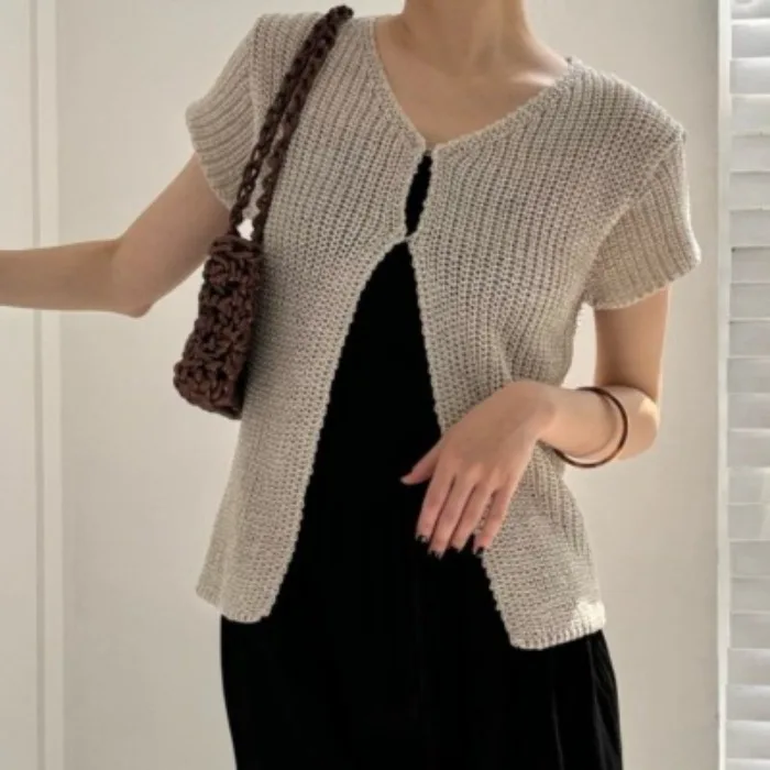 Women's Summer Slim Fit ort Sve V-Ne Open Cardigan Knitted Hollow out Design Faionable Korean Sle Outerwear Top