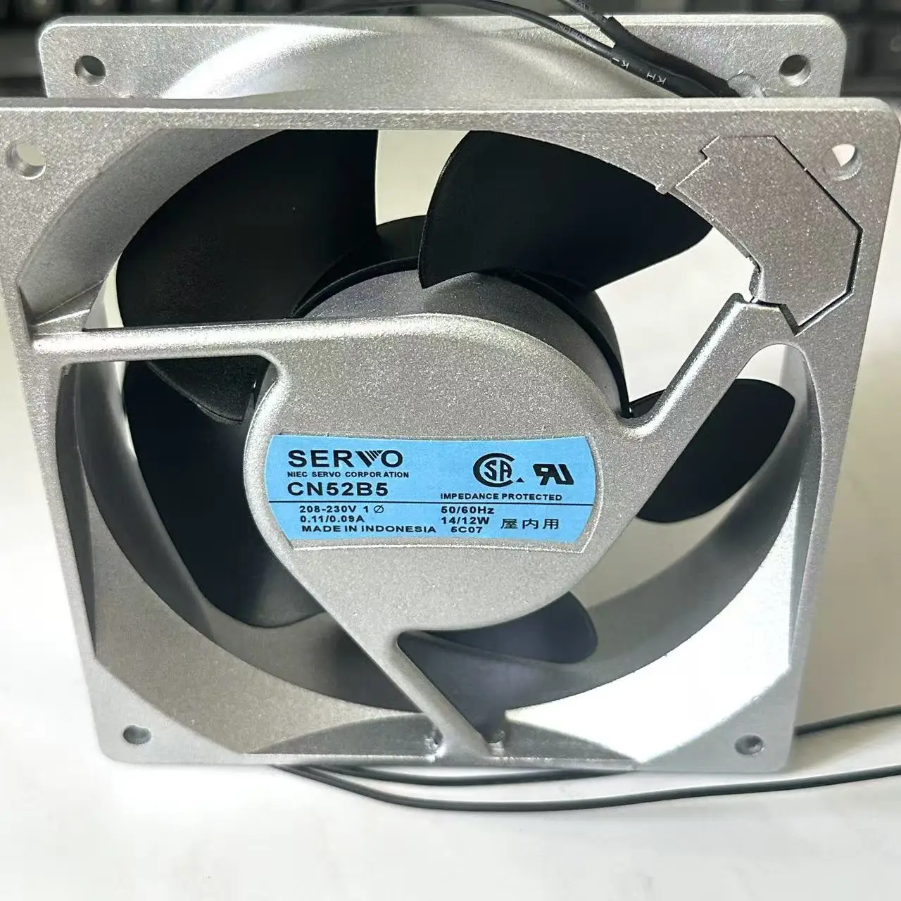 Servo CN52B5 Server Cooling Fan 0.11A 0.09A 120x120x38mm 2-Wire
