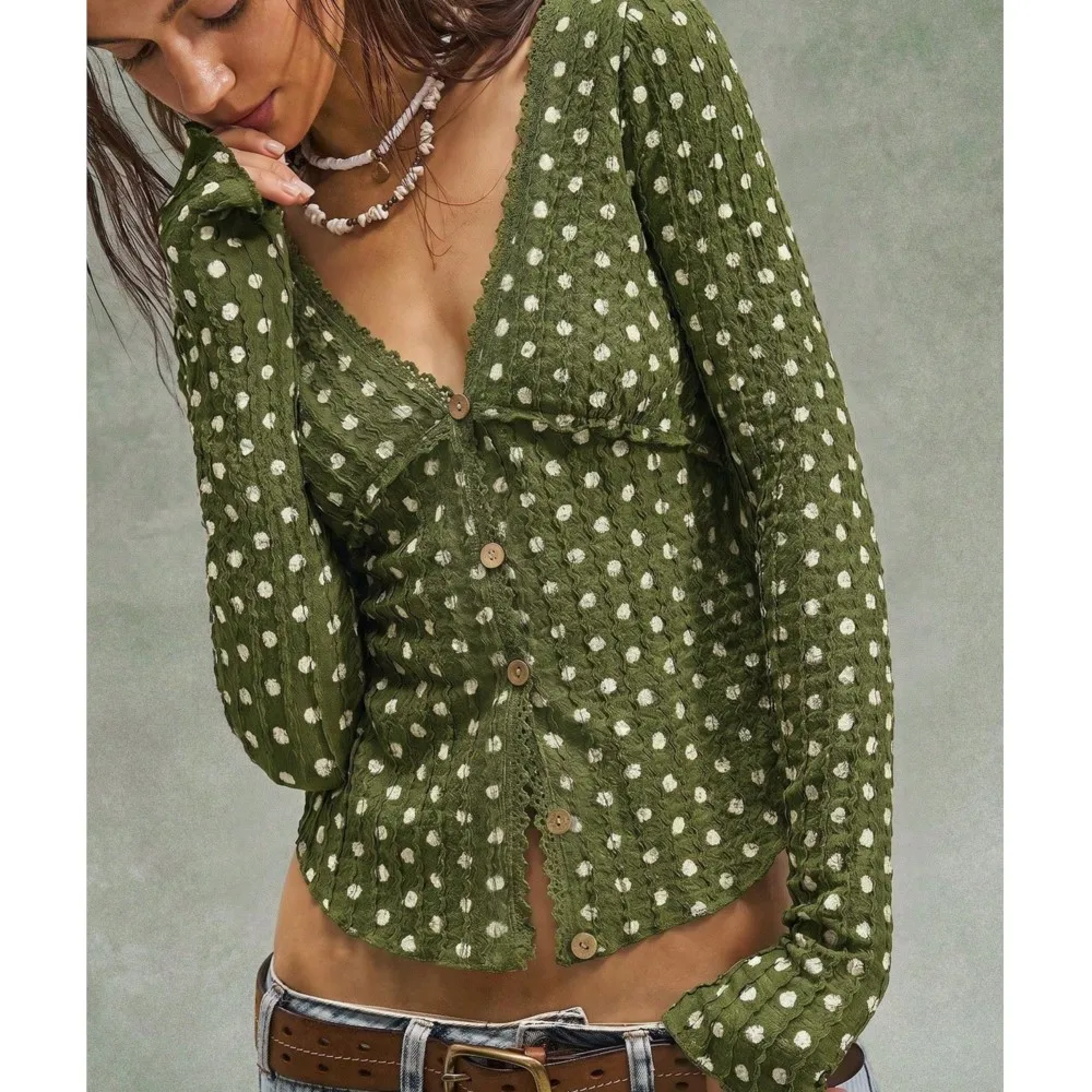 

Autumn New Printed Polka-dot Long-sleeved Tops Women's Elegant Fashion V-neck Lace Stitching Short Versatile Cardigan Female2026