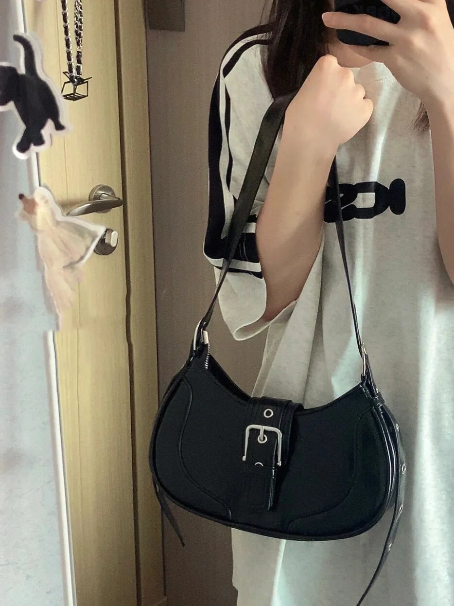 

Retro Hot Girl Underarm Bag Small Quali New Moon Crossbody Bag Single oulder Sling Bag for Women Casual Pure Color PU Lea...