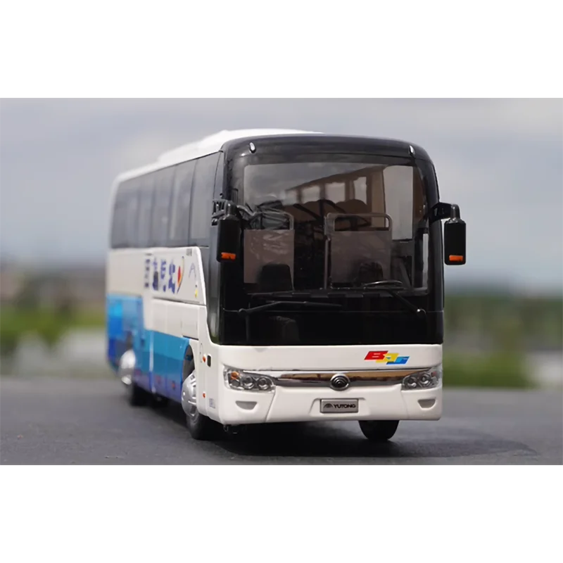 Diecast 1: 42 Scale Original Factory Yutong Bus ZK6122H9 BAIC Group Luxury Tourist Bus Model Simulation Car Model