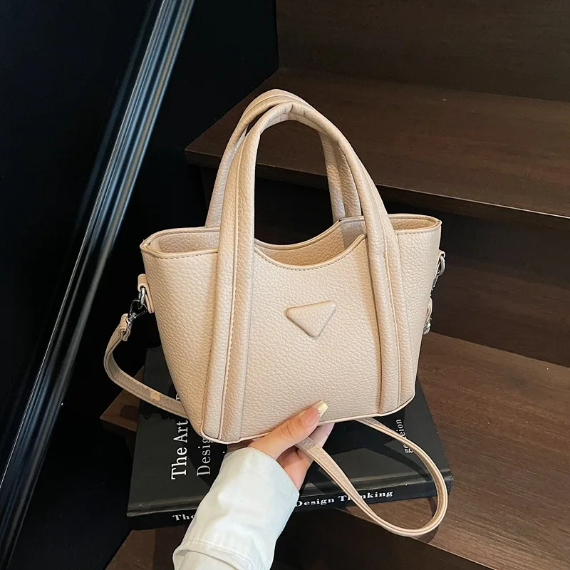 

Корейская сумка через плечо с ведром 2025 года для женщин, минималистичный ручной кошелек на плечо, модная сумка