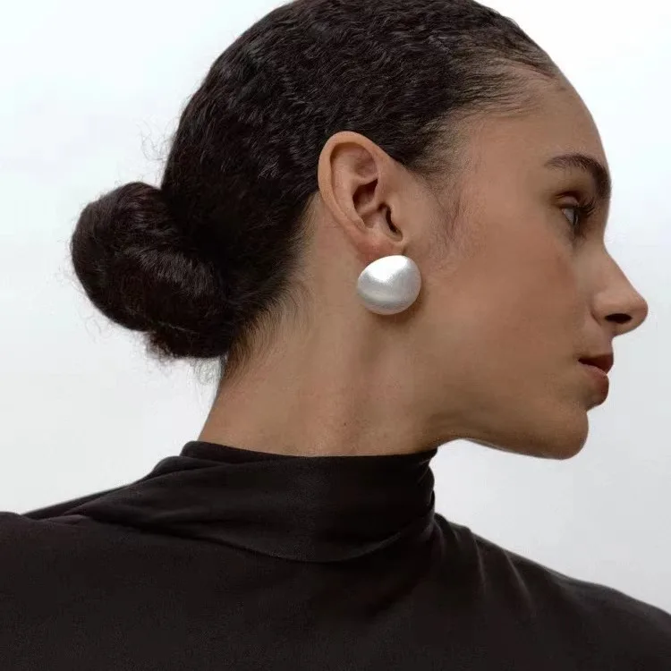 

Jenny&dave Oval Brushed Earrings With Metallic Matte Finish Jewelry Earrings Women Earrings Silver Round Package, French Style