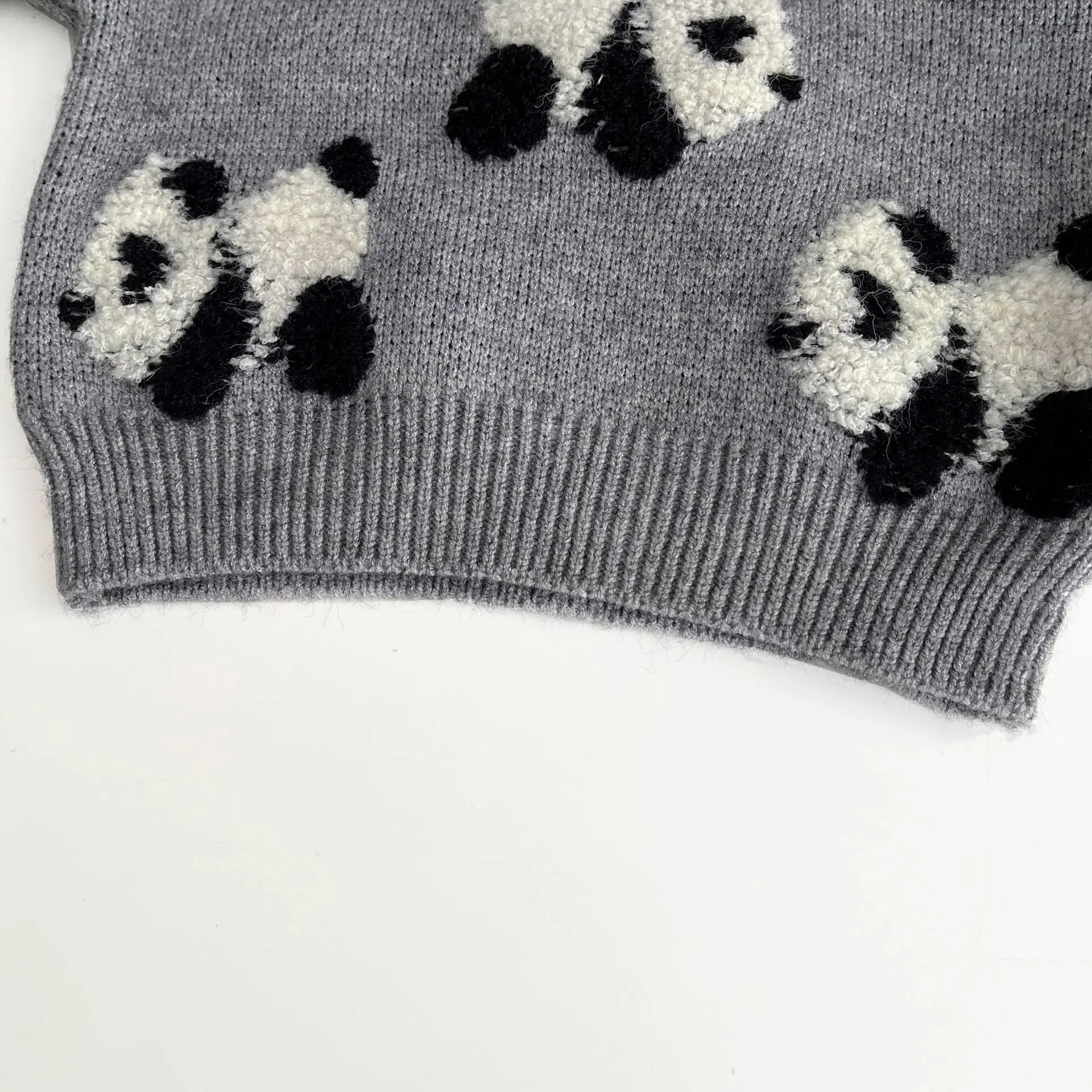 Spring And Autumn Baby Clothes Korean Version Of Children\'s Panda Embroidered Crewneck Sweater Casual Clothes For Boys And Girls