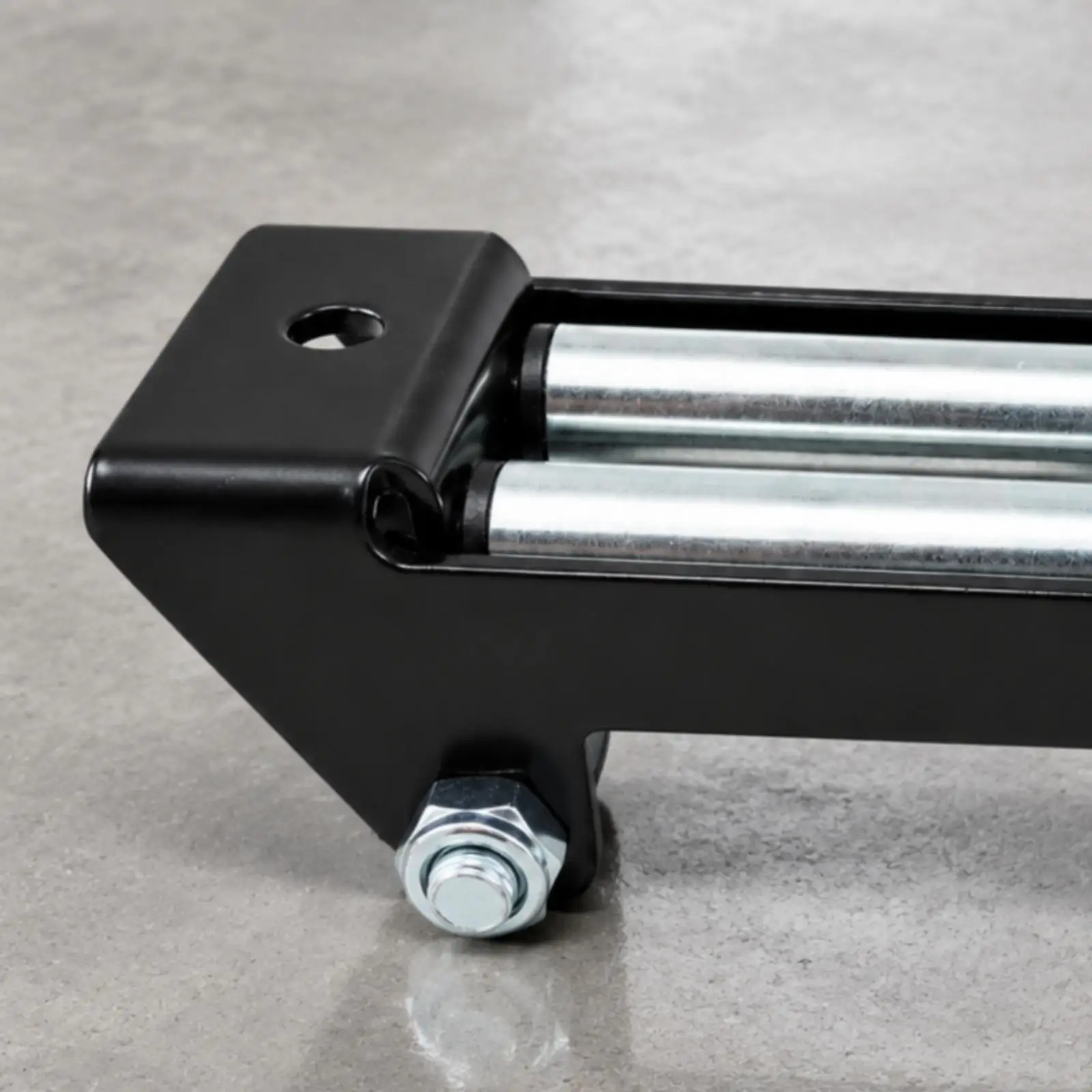 Winch Line Guide Roller Fairlead for Electric Winch on Truck Jeep SUV Steel Iron Frame Black Coating Accessory