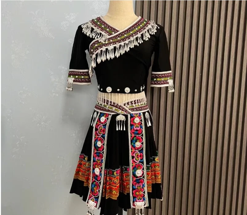 

New Miao Dance Performance Costumes, Ethnic Minority Tujia Stage Costumes