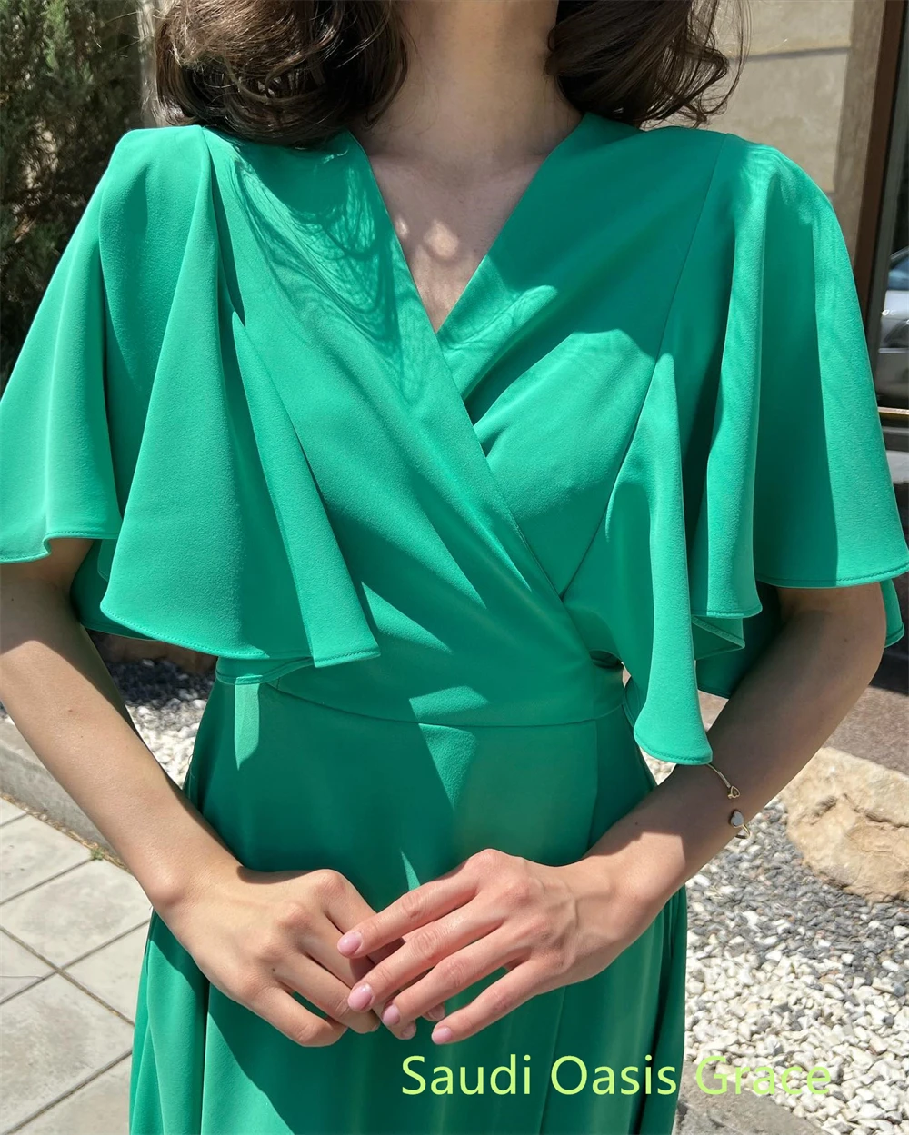 customizedCustomized Simple Green Chiffon Evening Dress Classic V-Neck Short Sleeves Homecoming Dresses Fashion Special Occasion
