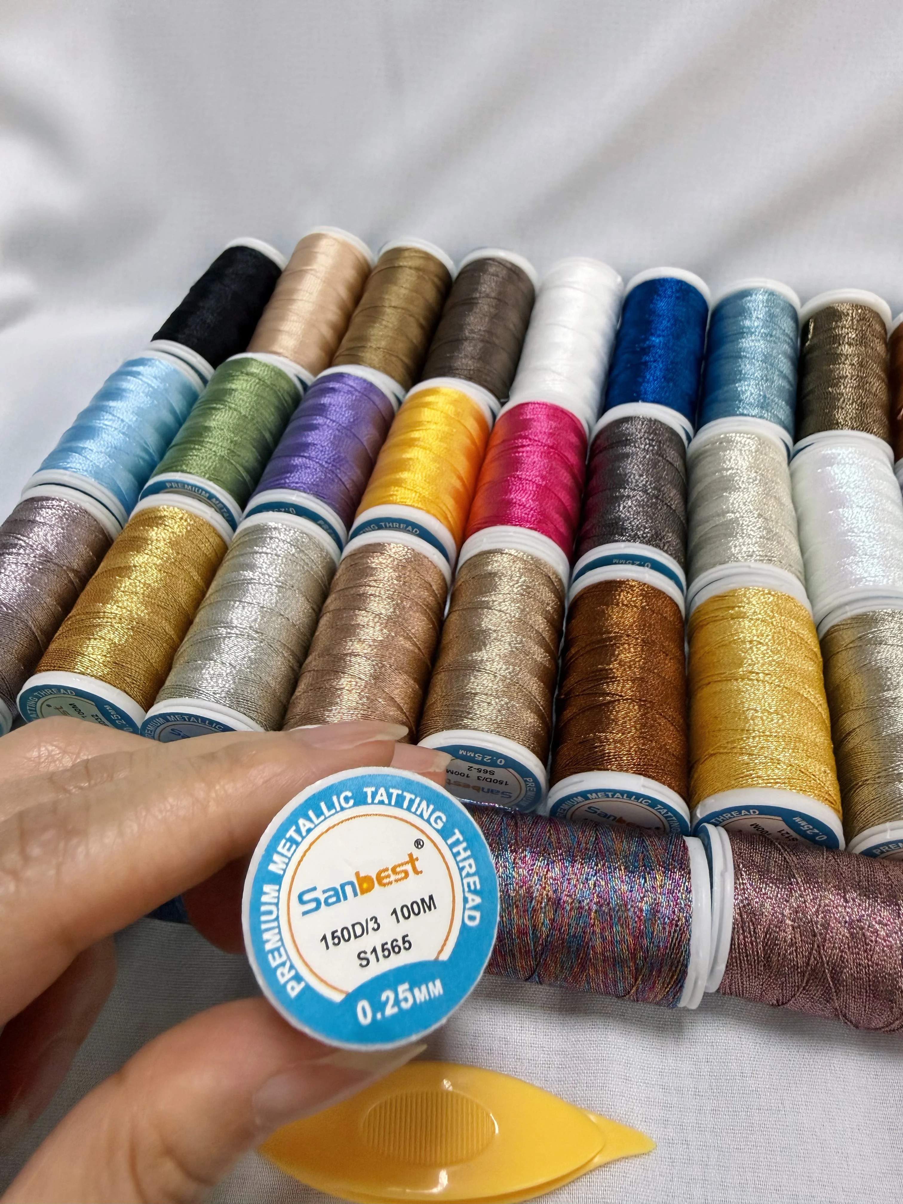2026 Sanbest 3-fädiges Metallic-Filzgarn-Set für Shuttle-Tatting-Spitze, DIY handgemachtes Armband, Ohrringe, Makramee-Garn-Bastelset – Detail 4