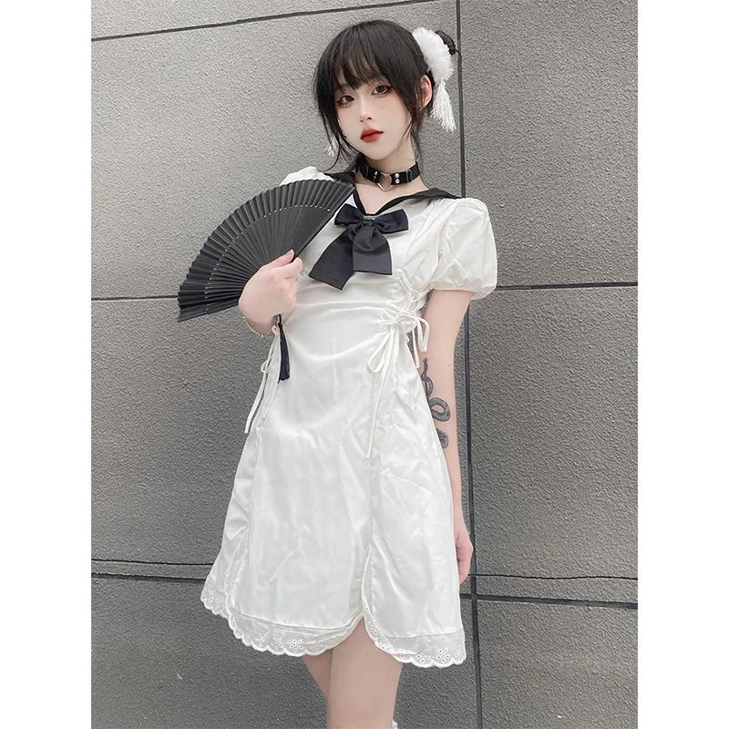 

Japanese Kawaii White Fairy Dress Robe femmes Girlish Summer French Puff Sleeves Bow Tie Waist Lace Slit Club Dresses Women