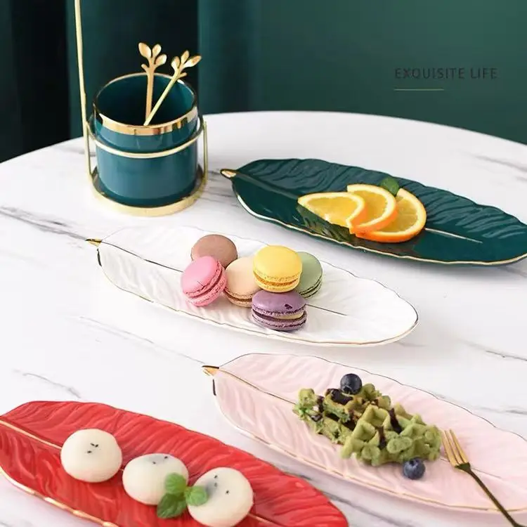 Luxury Ceramic Platter Storage Tray with Glod Rim Green Leaf Glod Feather Jewelry Makeup Brush Storage Decorative Sushi Plate