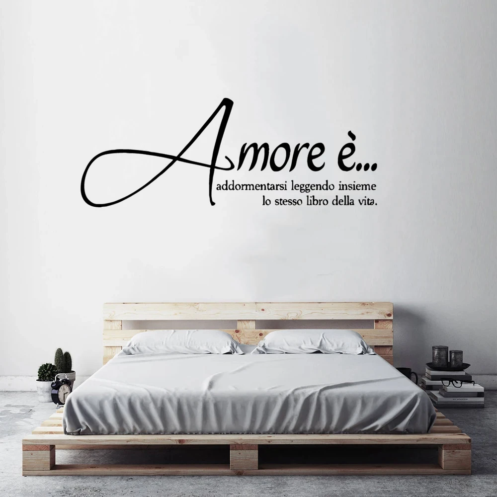 Italian Version Vinyl Wall Sticker Love Is Falling Asleep Reading The Same Book Of Life Together Decals Home Decor