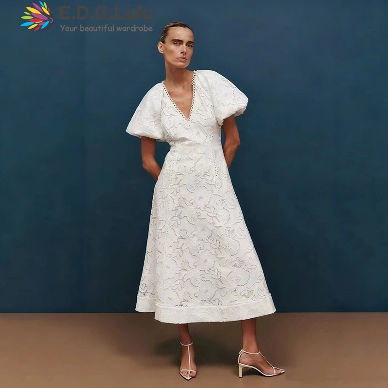 

EDGLuLu милые белые женские платья с v-образным вырезом и пышными рукавами, тренд 2025, длинные платья трапециевидной формы с кружевной вышивкой в стиле ретро 1205