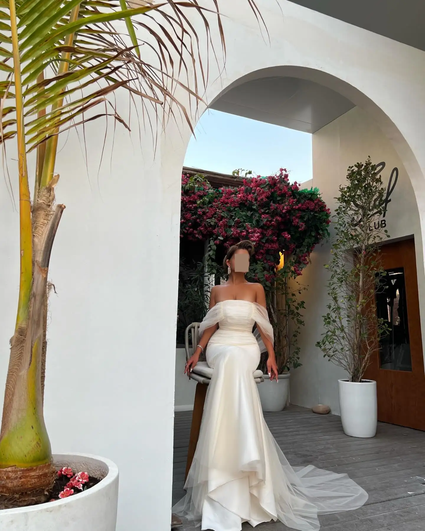 

Customized Sexy Organza Mermaid Off the Shoulder Evening Dress High Quality Short Sleeves Strapless Floor Length Party Gowns