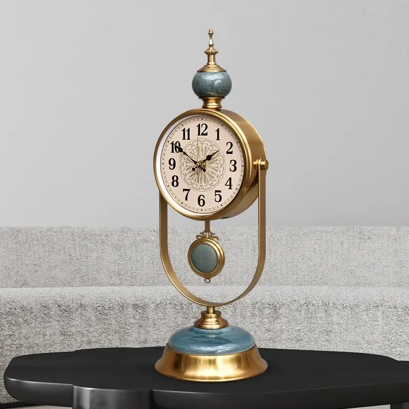 

Light Luxury Silent Desk Clocks Ceramics American Retro Standing Clocks Living Room Home Antique Ornament Clock Personality