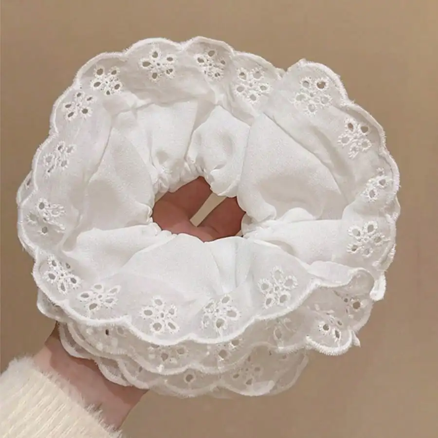 1pc Women French White Lace Headband, 4-Layer Hollow Out Heavy, Niche Elegant Design Elastic Hair Band, Minimalist Versatile Hair Accessory SC260910164313817144055