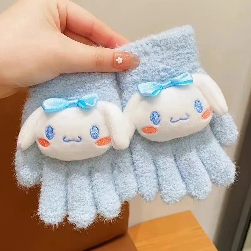Hello Kitty Kuromi Cinnamoroll Guanti di peluche Bambini Nuovi guanti caldi Kawaii Ragazze Ragazzi Inverno All'aperto Accessorio Regalo per bambini