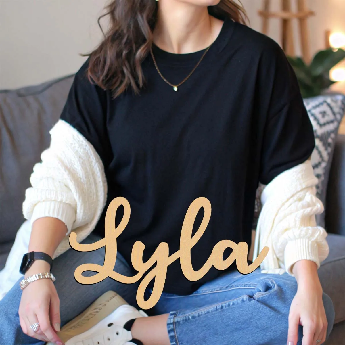 Home Decor Examples - 1 Stück Heimdekoration Lyla-Beistell, personalisierter Text,