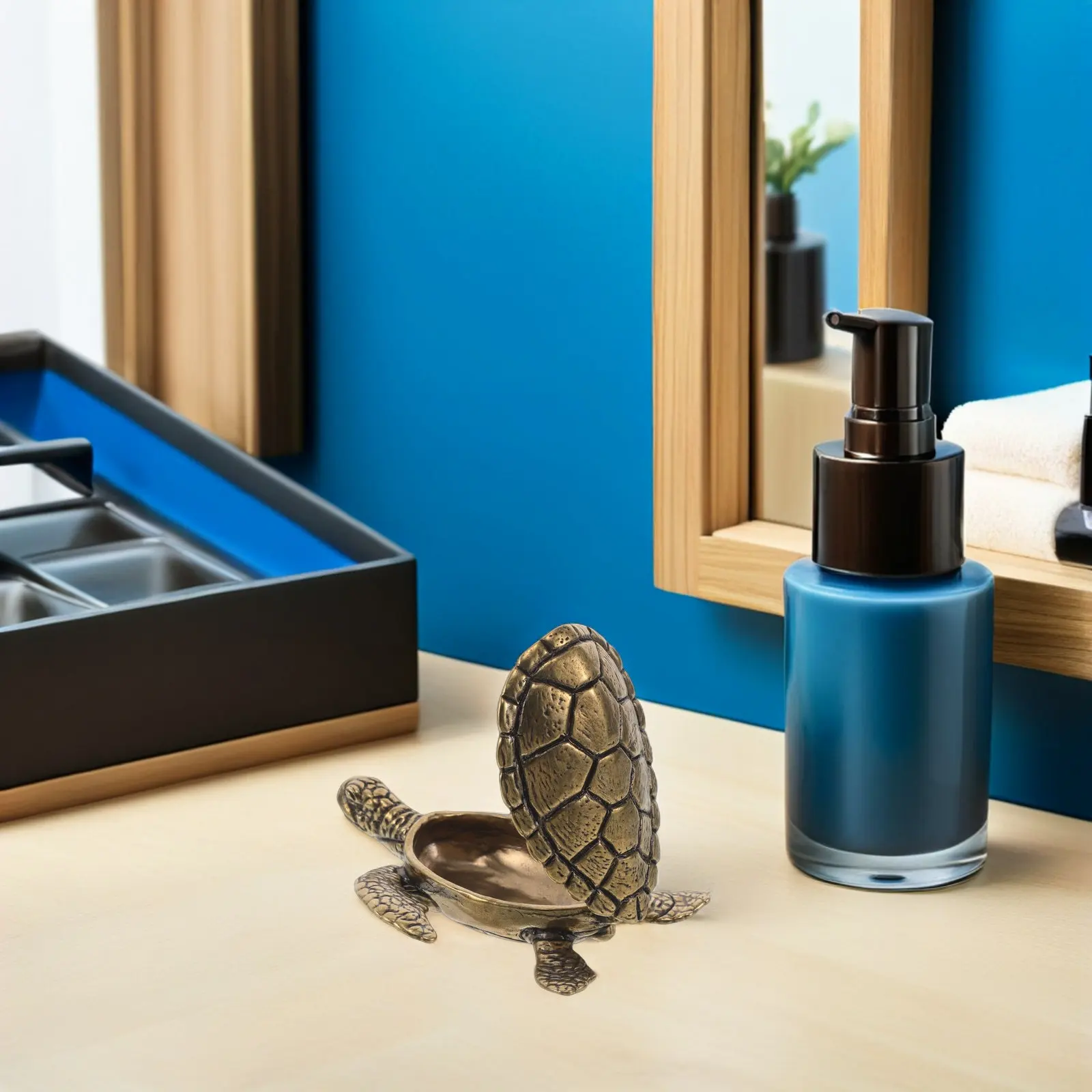 Brass Turtle Trinket Box Vintage Hinged Sea Turtle Jewelry Holder for Women Realistic Animal Shaped Ring Organizer Decorative