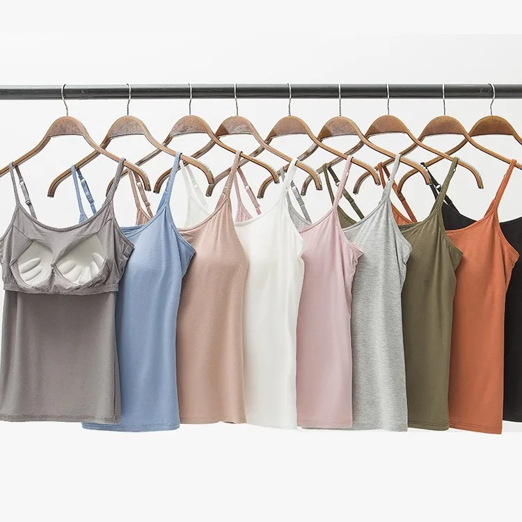 Canotta casual da donna sottile con imbottitura sul petto Il design intercato può essere indossato come indumento in pelle per indumenti intimi o capispalla