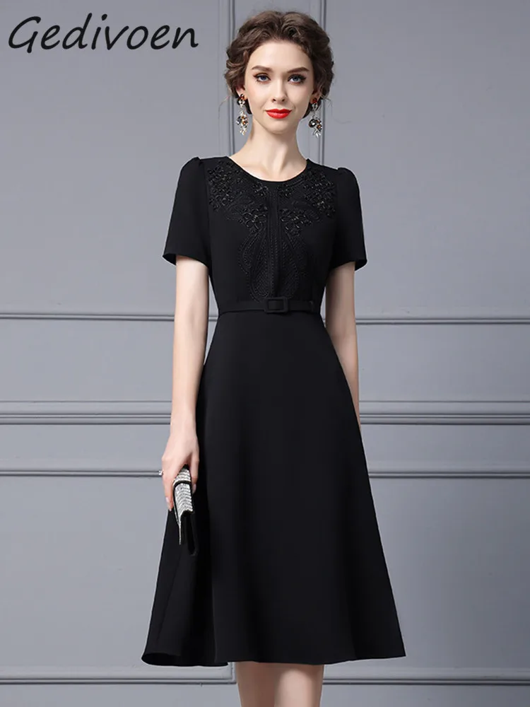 

Gedivoen Summer Fashion Designer Vintage Black Dress Women's Puff Sleeve Beading Sashes Party High Waist Embroidery Midi Dress