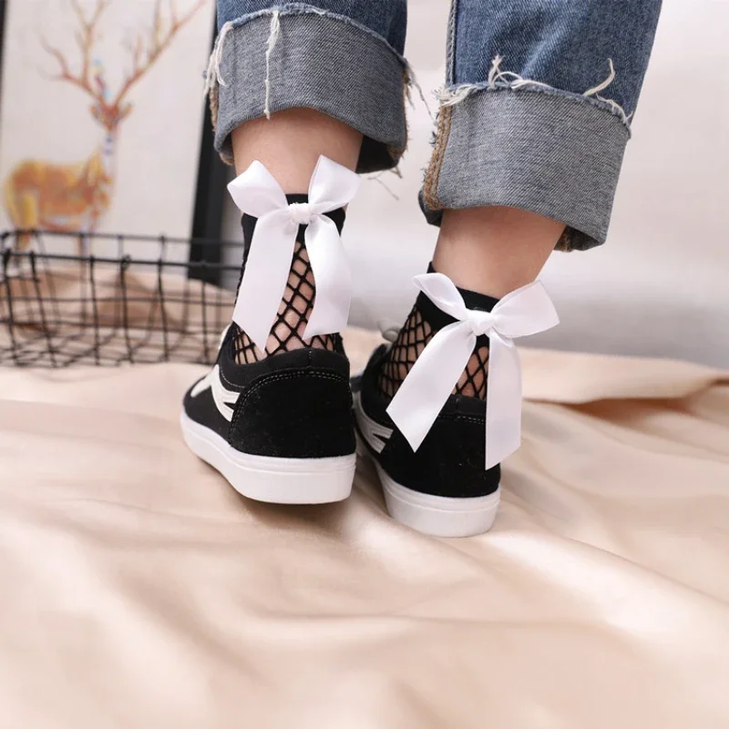 Fashion 2024 New Women Sexy Black Mesh Short Ankle Socks Christmas Girls Fishnet Socks With Cute Bow Ladies Socks 6 Colors