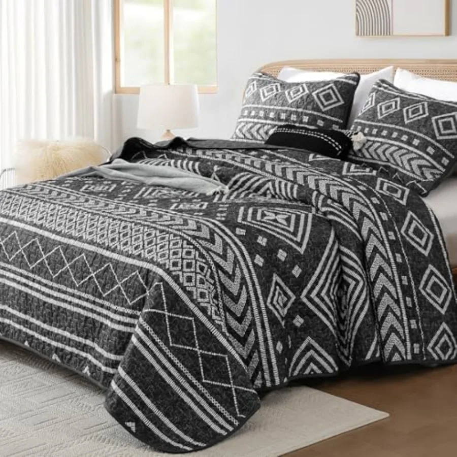 

Boho Quilts Queen Size Black and White Summer Stripe Bedspreads Bedding Set Bohemian Aztec Lightweight Coverlet Set with 2 Sham