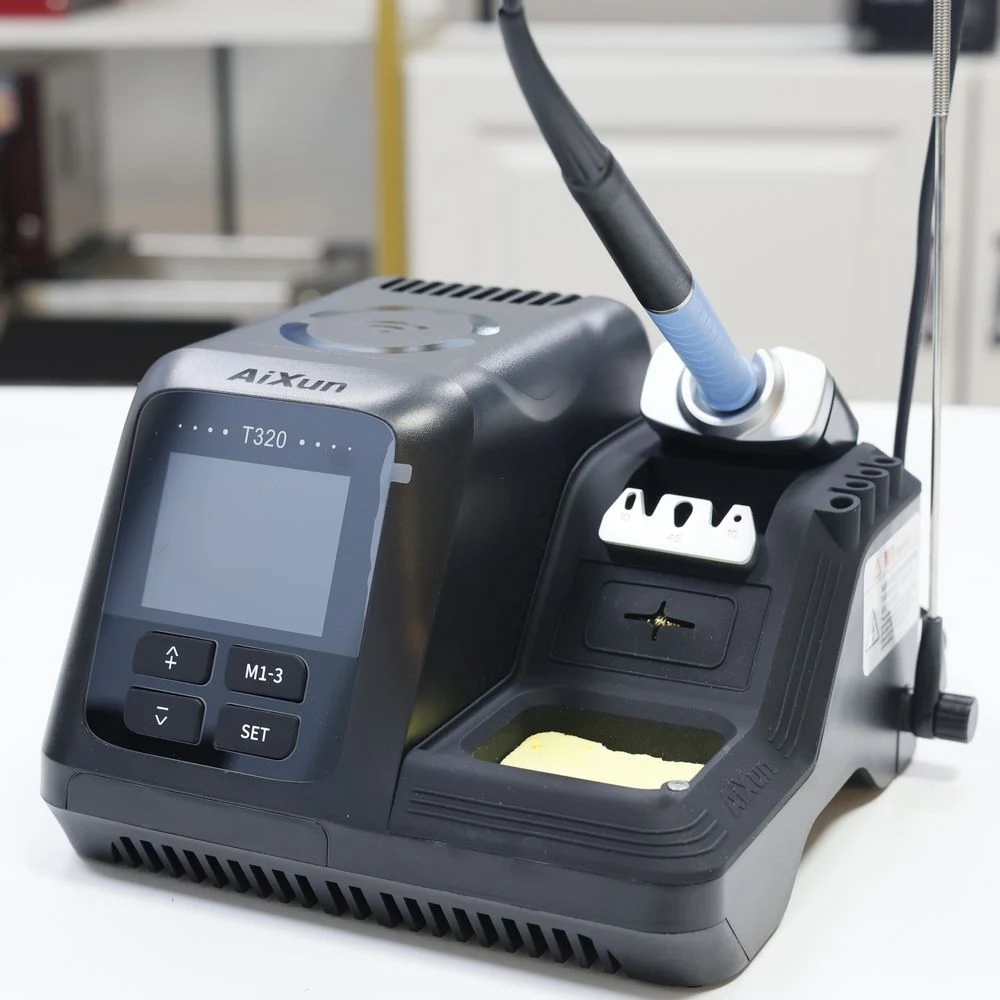 Yihua 982D Repaid Riscaldamento Saldatura Staion Compatibile C210/C245 Manico in Ferro per Saldatura Calibrazione della Temperatura Automatica per Saldatura PCB