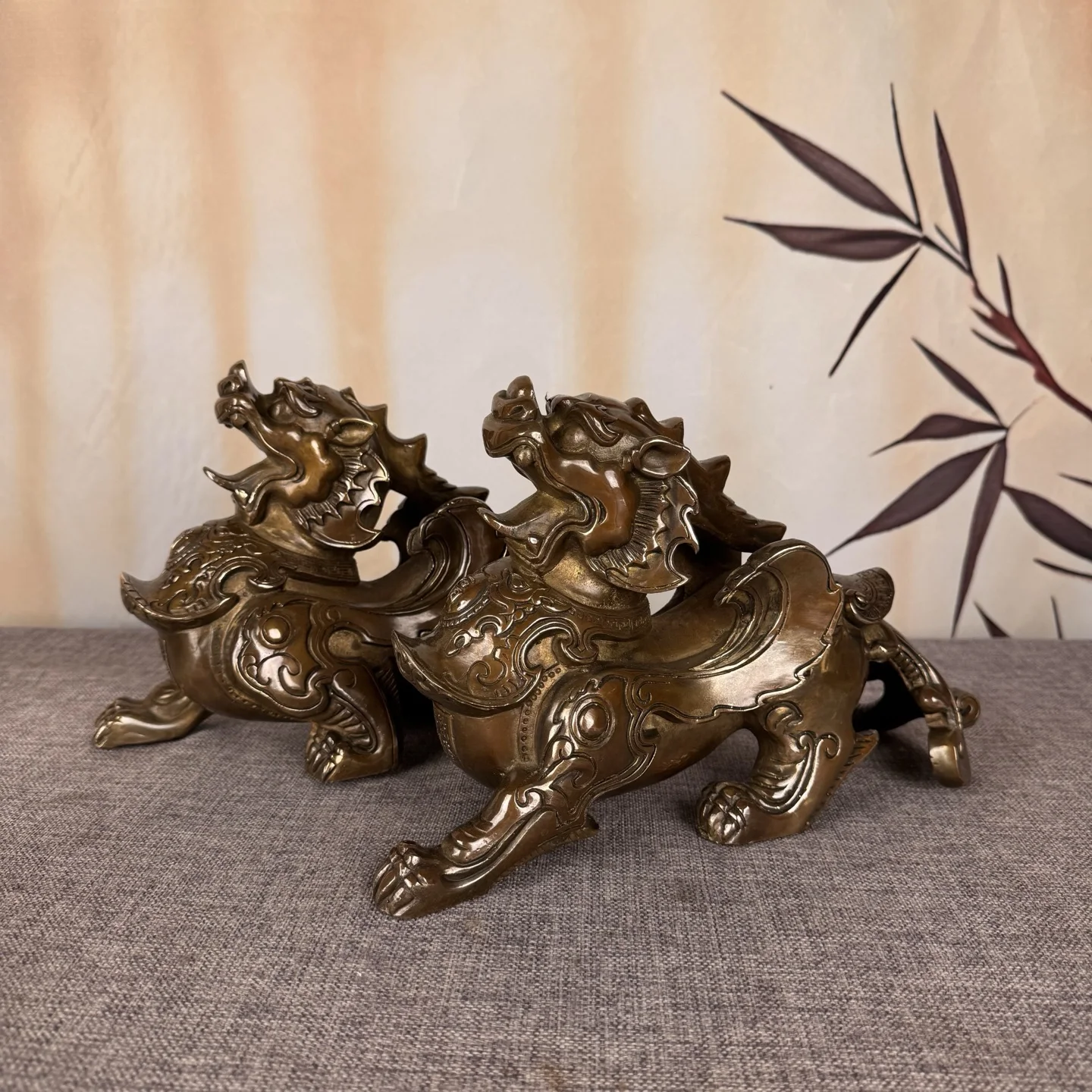 Old Bronze brave troops statue Armored Pixiu Divine Beast a pair Wenfang screen Amass wealth Town house Exorcism