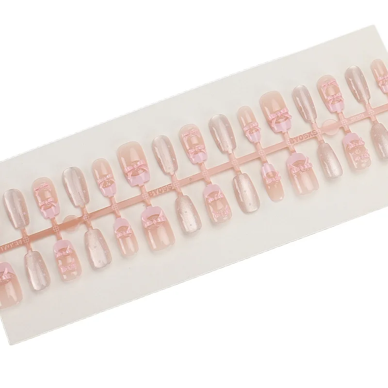 

Hand-worn nail high-end pink bow polka dot temperament sweet nail art piece