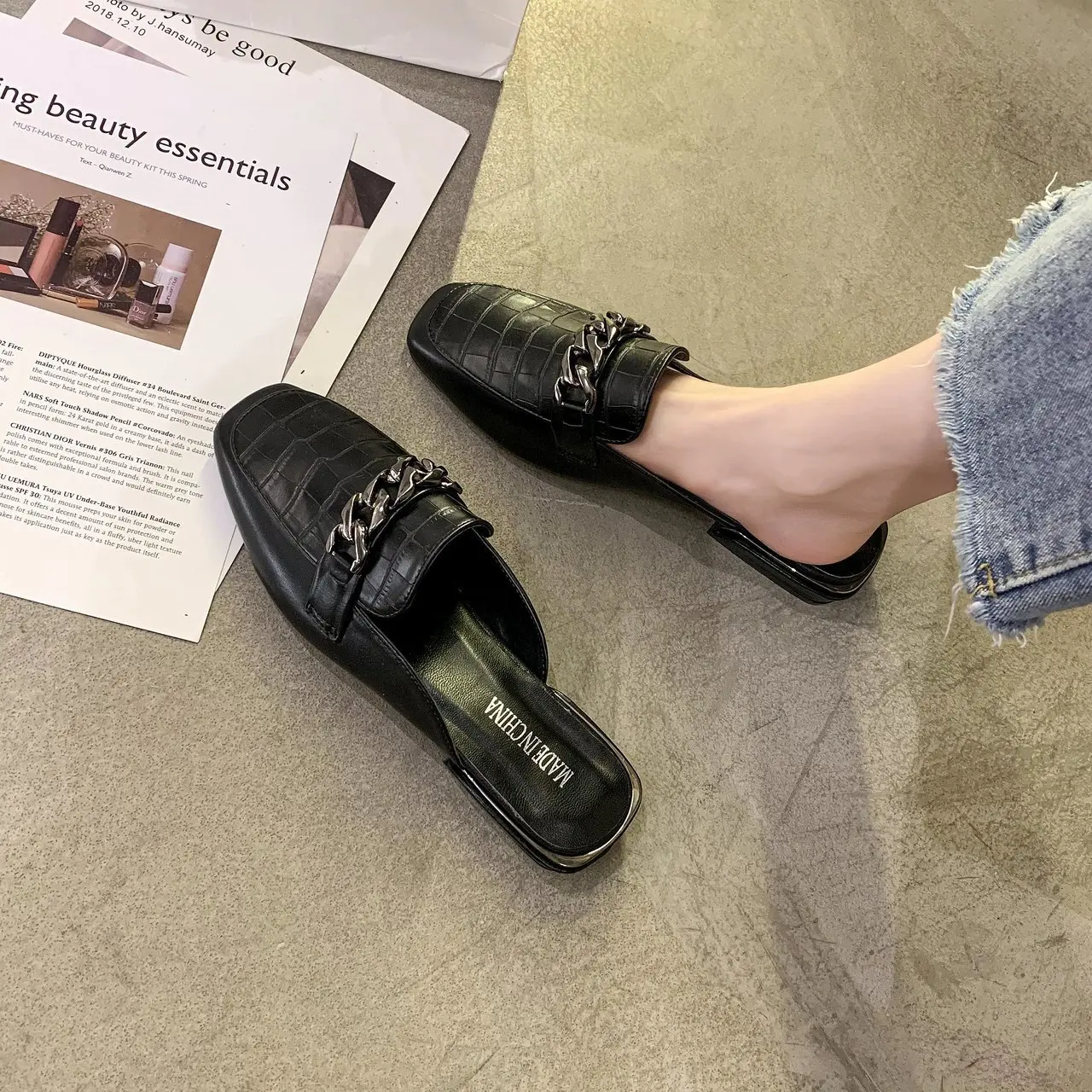 

Women's Chain Mule Shoes 2026 Spring and Summer New Plus Size 43 Baotou Slippers Comfortable Slip on Square Toe Low Heel Sandals