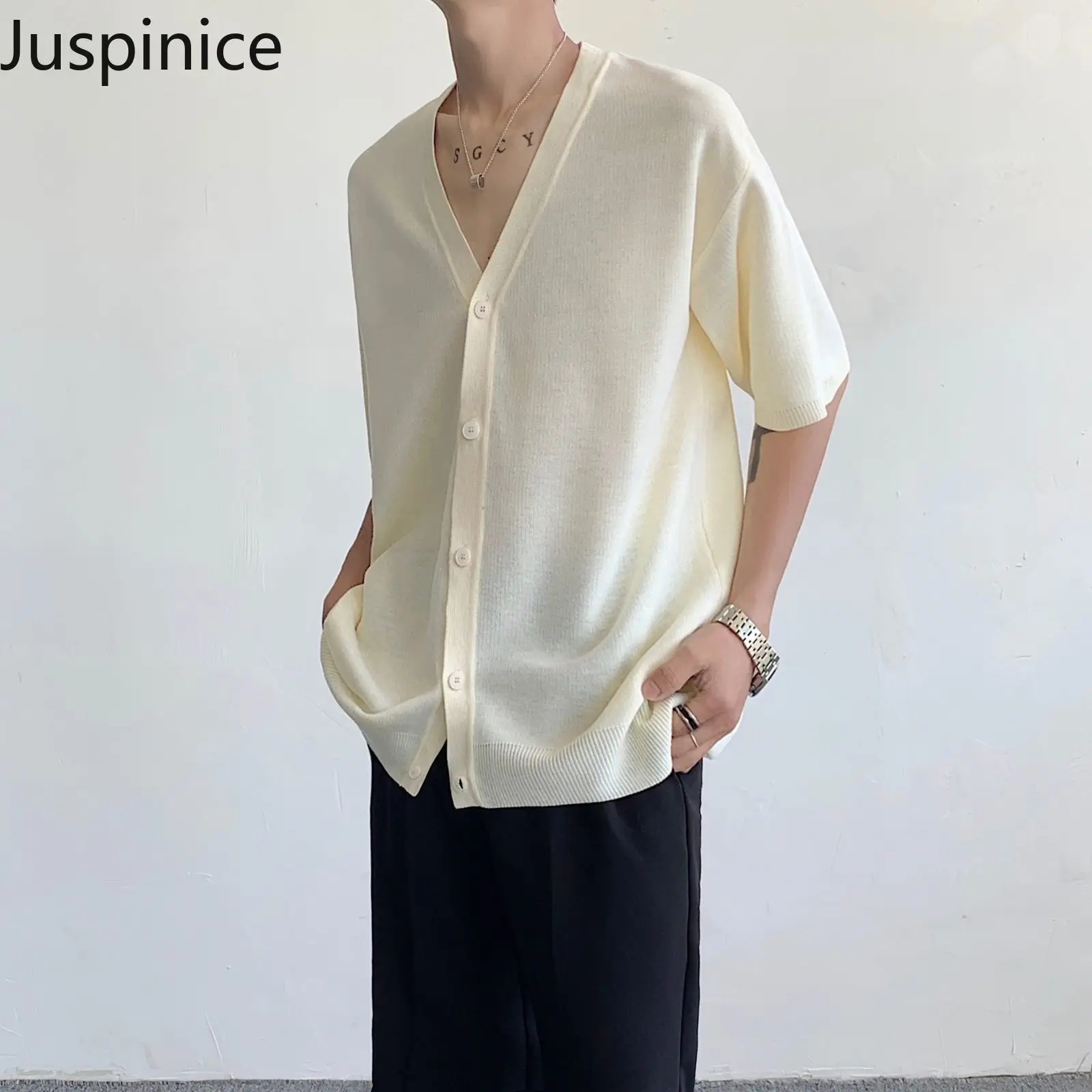 

Summer V-neck Knitted Short-sleeved Cardigan Fashion Men‘s Handsome Loose Casual High Street Personalized Tops Male Clothes
