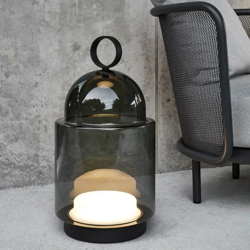 

GHEUVNJ Modern minimalist glass desk lamp, light luxury bedside lamp, Nordic model room exhibition hall decorative desk lamp