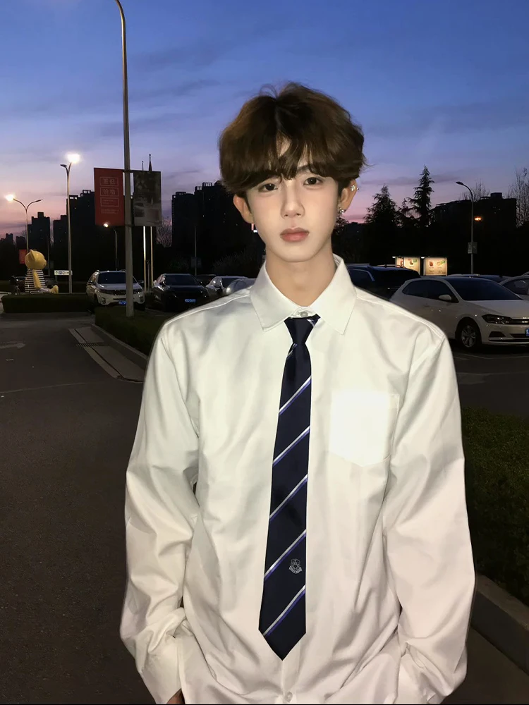 

White Long Sve Ice Silk irt Thin Outerwear for Boys Spring Autumn Seasonal Cleanfit Loose Fit Youthful Trendy Clothing