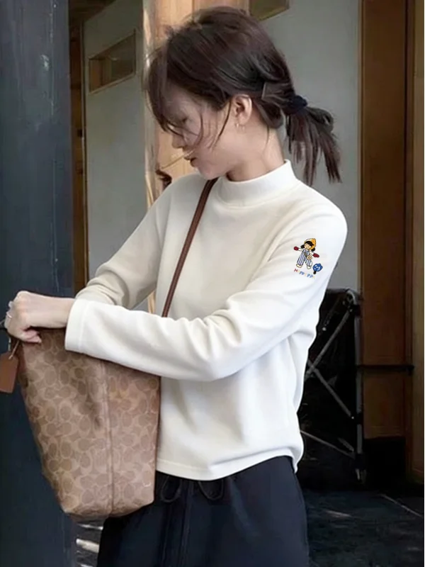 

Корейская женская вельветовая футболка с высоким воротником, облегающая, с мультяшным принтом, новая коллекция осень-зима 2025