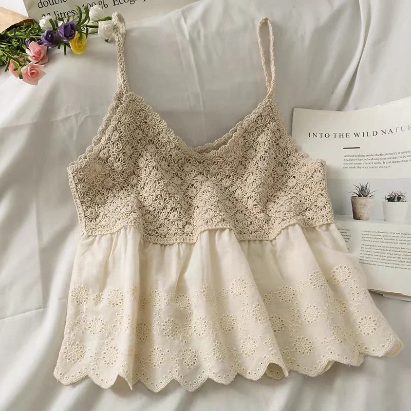 2024 New Summer Bohemian Hand Hook Knitted Cut-out Suit Women's Camisole Bra Top+wide Leg Shorts Two-piece Set